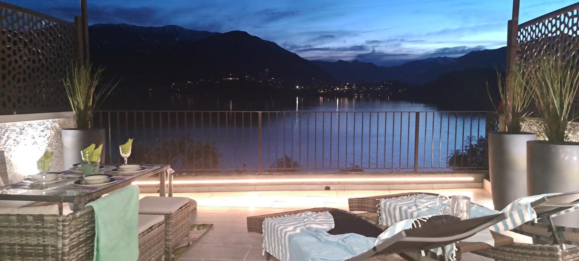 Dream Lake Panorama, Garage In The Center Of Varenna Buitenkant foto
